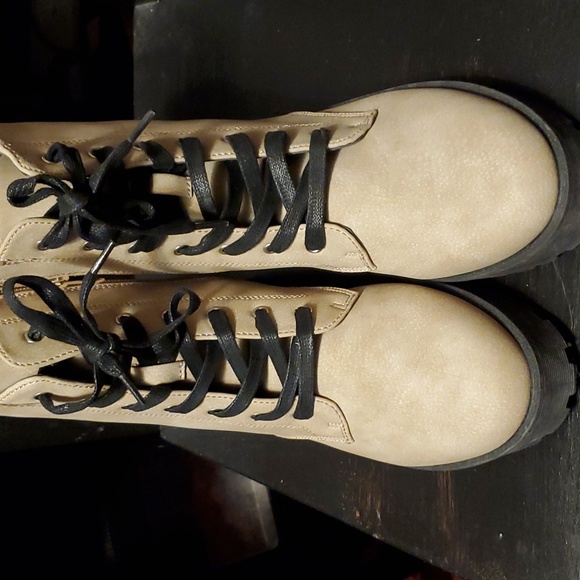 Tan n black Combat Boots - Picture 2 of 4